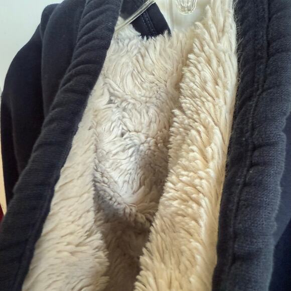 Abercrombie Kids Girls Hoodie Sz M‎ Zip Front Fitch Navy Blue Fluffy Lining - Picture 6 of 8